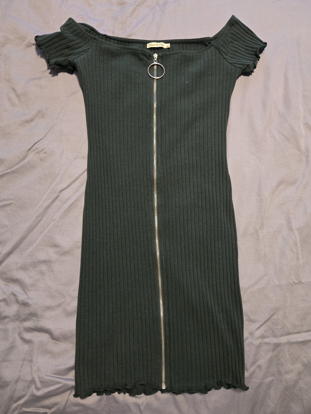 Heart & Hips Off-Shoulder Ribbed Mini Dress with Front Zip In Dark Green SIZE S